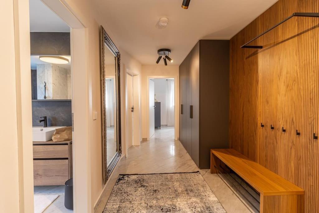 Grafschafft Angenehmes Wohnen - Ferienwohnung Mit 2 Schlafzimmern Pirna Esterno foto